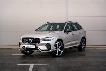 Volvo XC60 · Obiteljski SUV